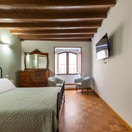 Woodstyle - Navona * רומא