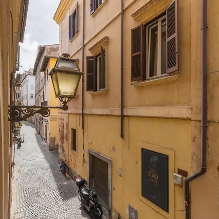 Woodstyle - Navona Apartment *