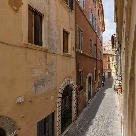 Woodstyle - Navona Apartment *