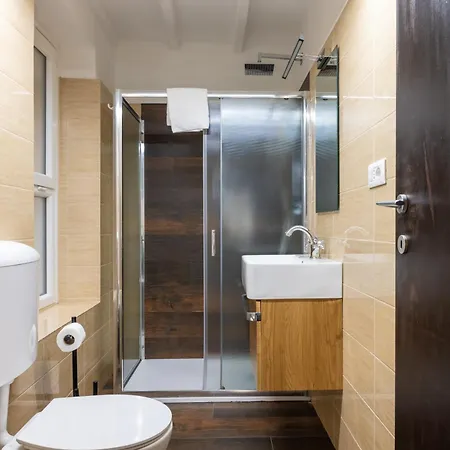 Woodstyle - Navona Rome